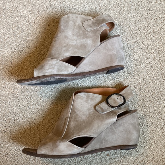 Buttery soft suede wedges! - Picture 2 of 10